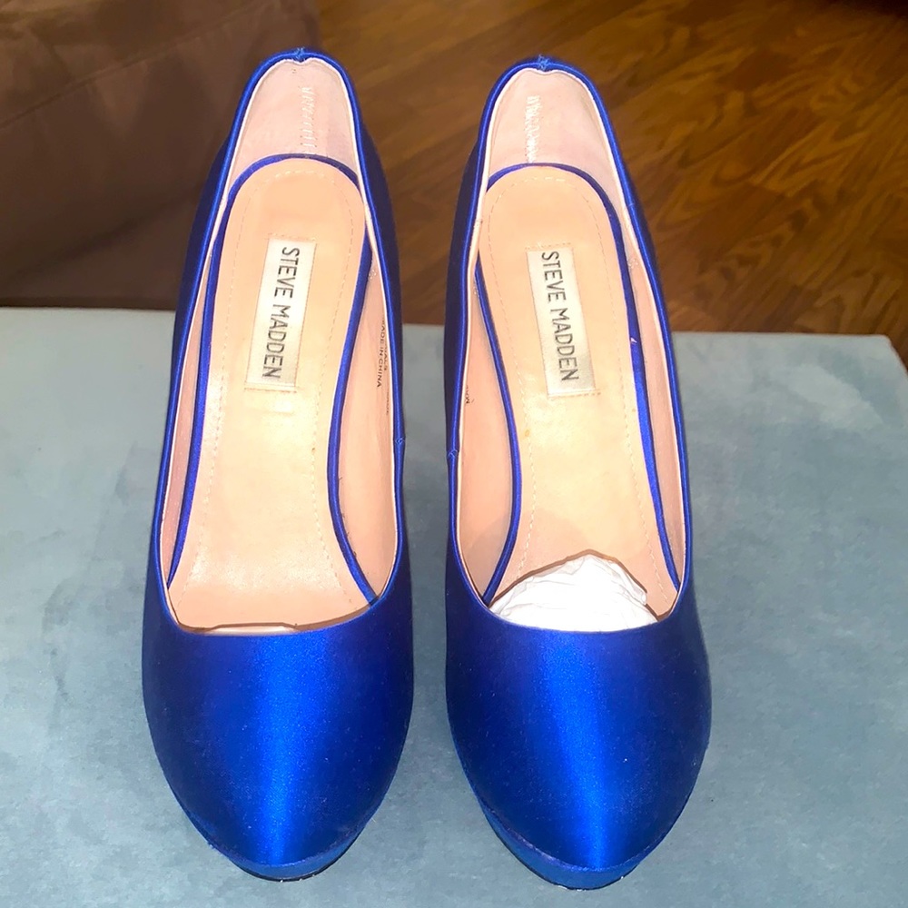 Steven Madden- Partyy-R size 7.5